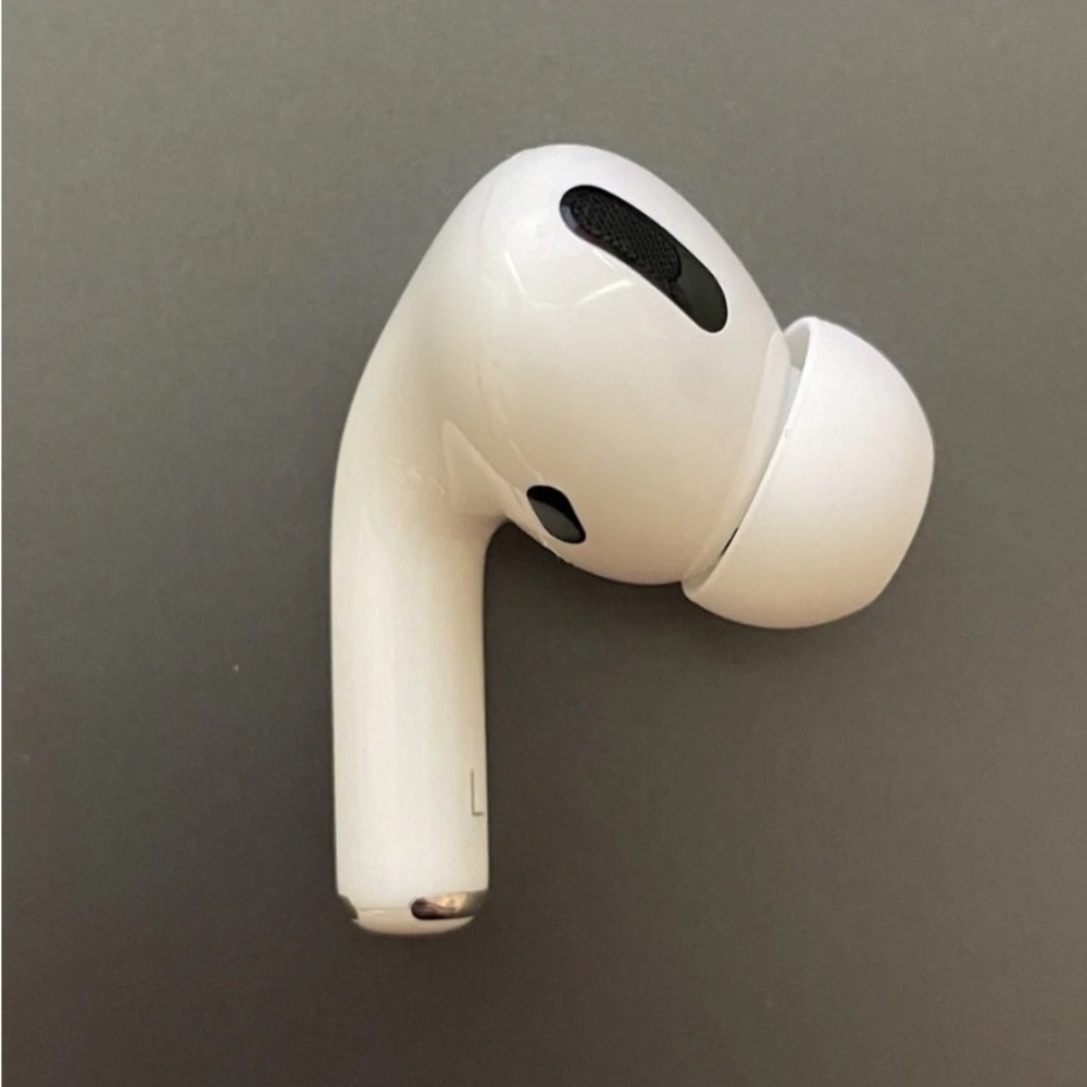 AirPod Pro Left Replacement Serial #82084